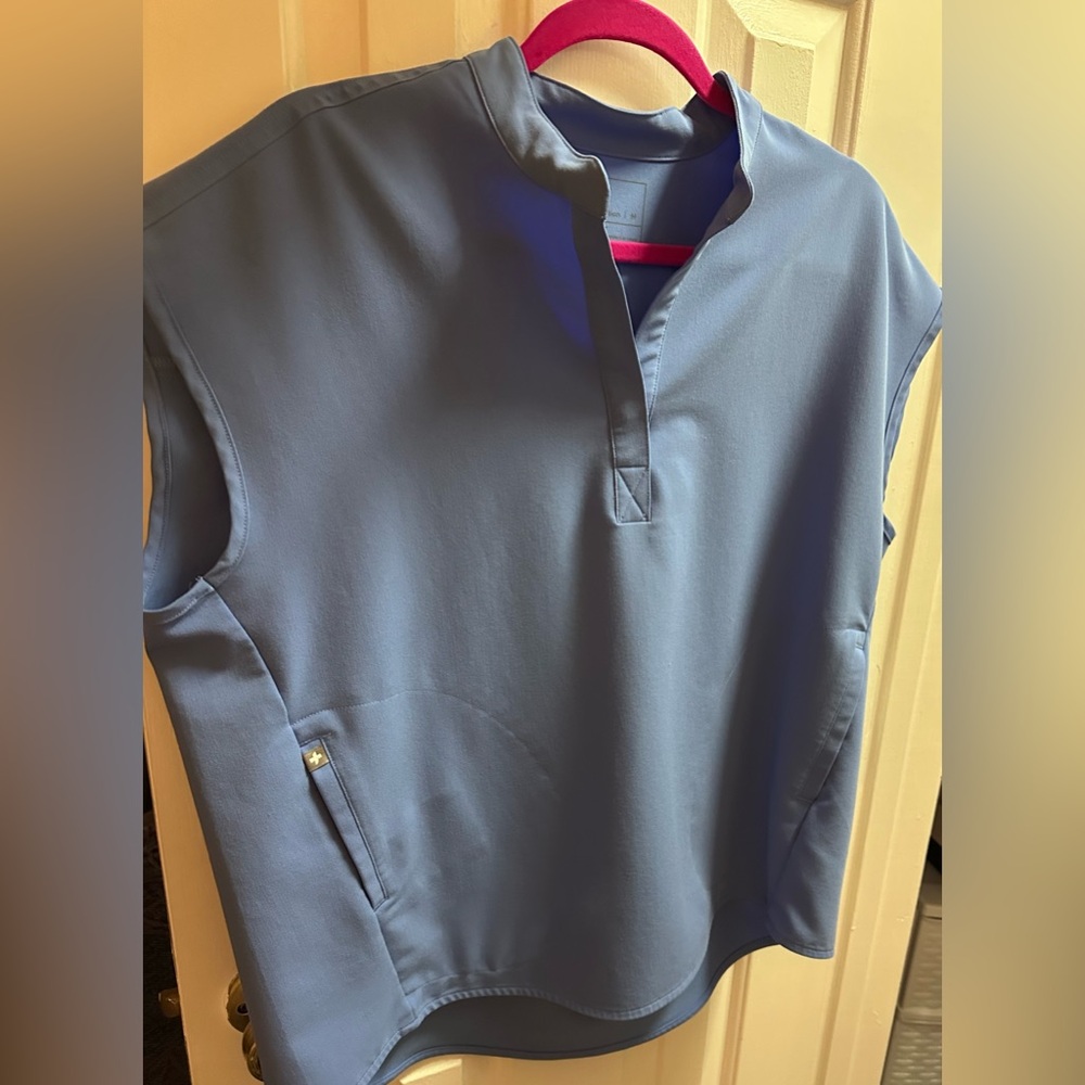 Figs Rafaela Top - Ceil Blue